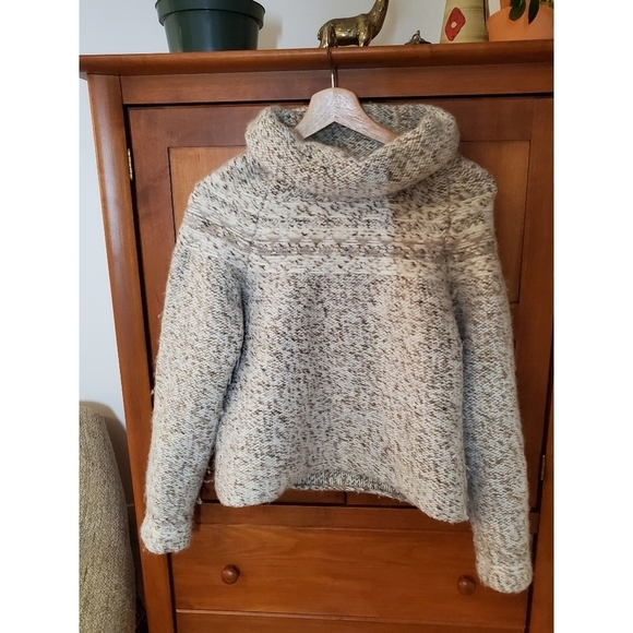 GAP Sweaters - GAP Sweater - Angora Rabbit Hair Blend